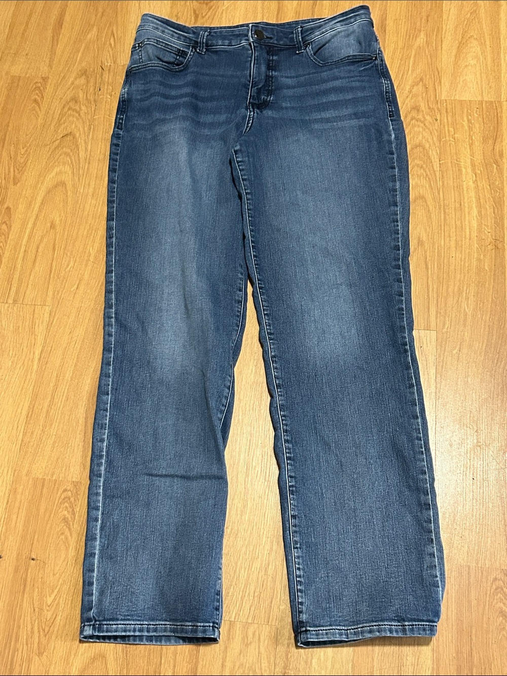 Maurices Straight-Leg Women's Jeans in Blue Wash Size 14 Regular